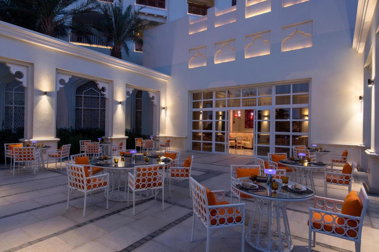 Al Messila, A Luxury Collection Resort & Spa, Doha Dış mekan fotoğraf The hotel's restaurant