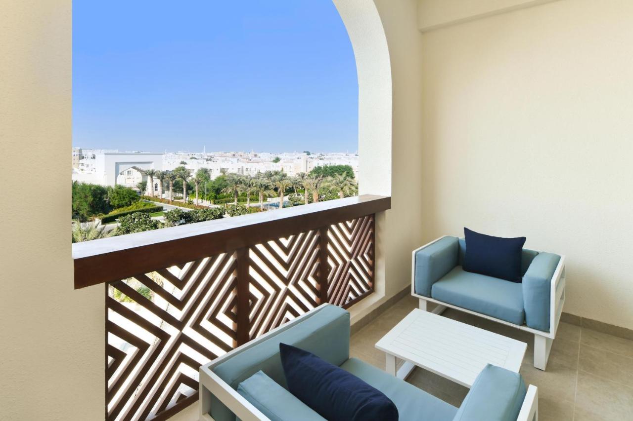 Al Messila, A Luxury Collection Resort & Spa, Doha Dış mekan fotoğraf A balcony at the hotel