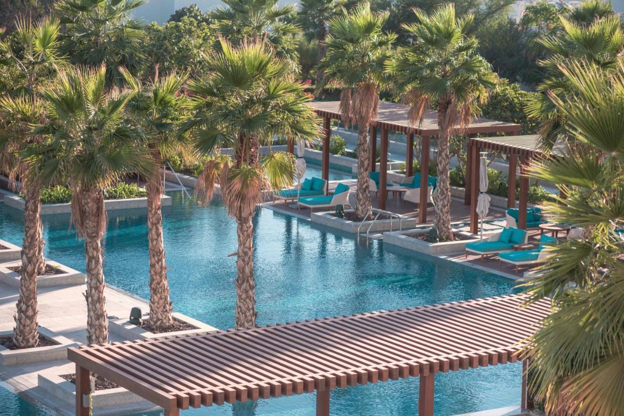 Al Messila, A Luxury Collection Resort & Spa, Doha Dış mekan fotoğraf The swimming pool at the resort