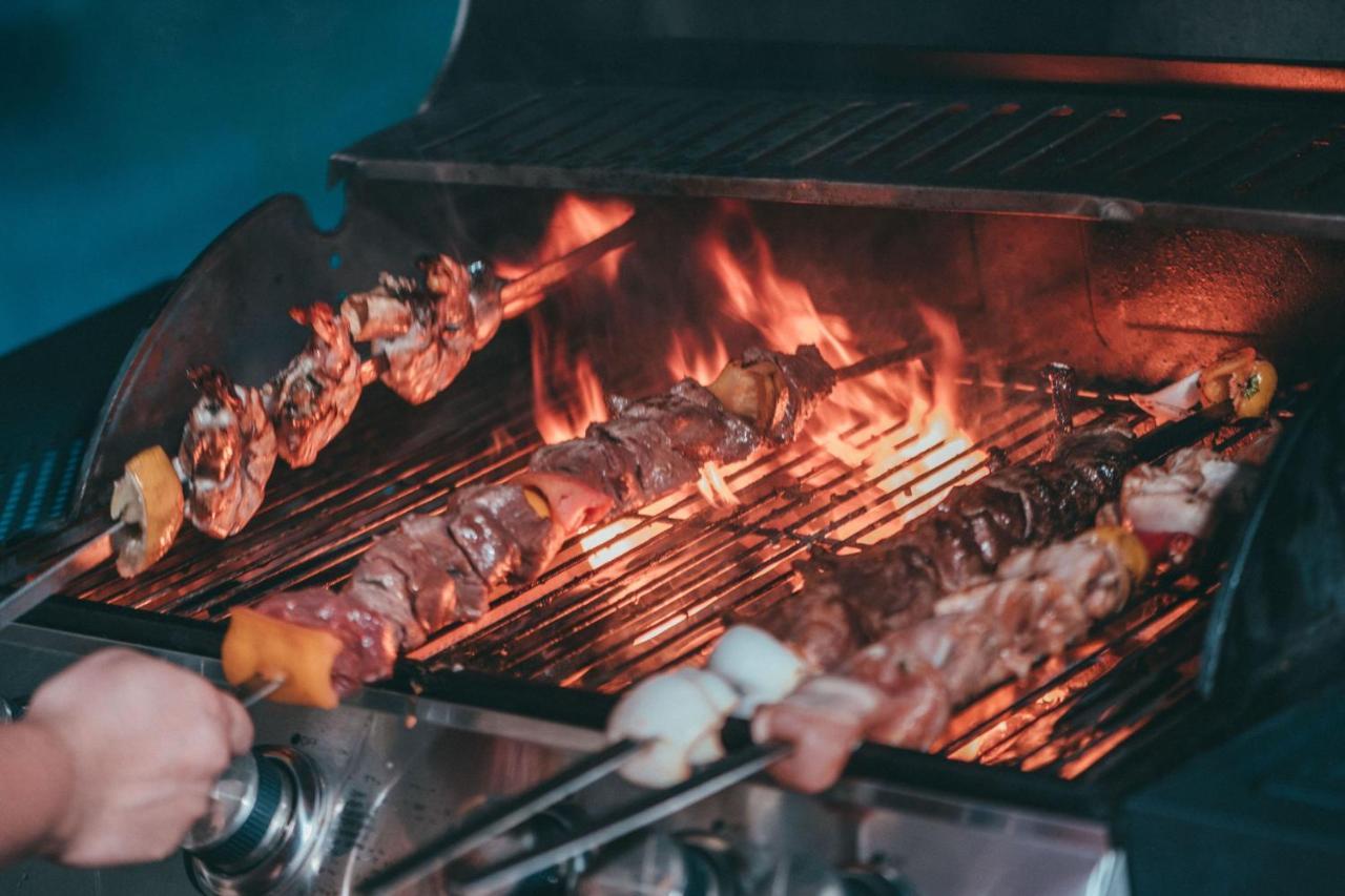 Al Messila, A Luxury Collection Resort & Spa, Doha Dış mekan fotoğraf A barbecue grill