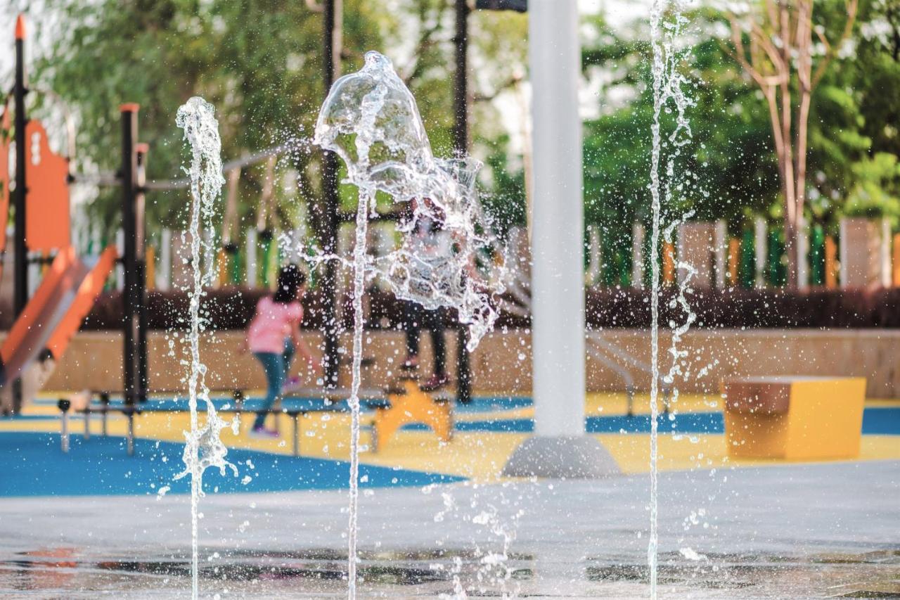 Al Messila, A Luxury Collection Resort & Spa, Doha Dış mekan fotoğraf Fountains at the park