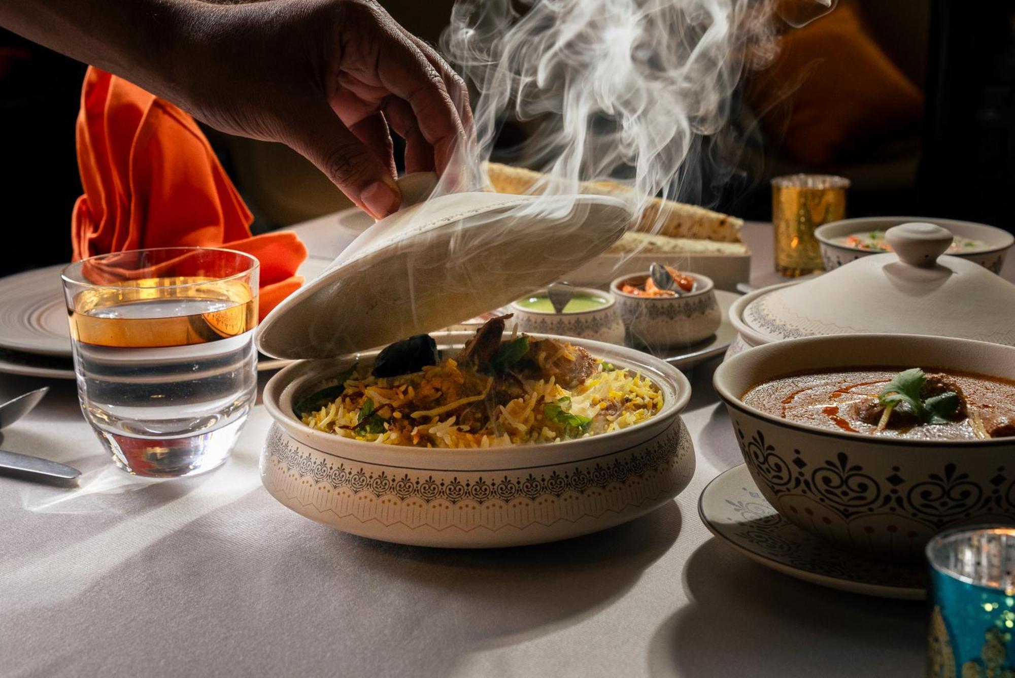 Al Messila, A Luxury Collection Resort & Spa, Doha Dış mekan fotoğraf Hyderabadi biryani